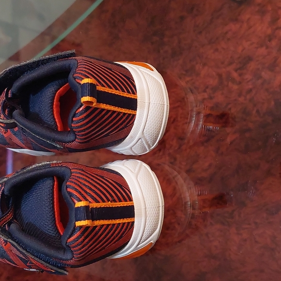 Skechers Light Up Sneakers - Picture 4 of 5